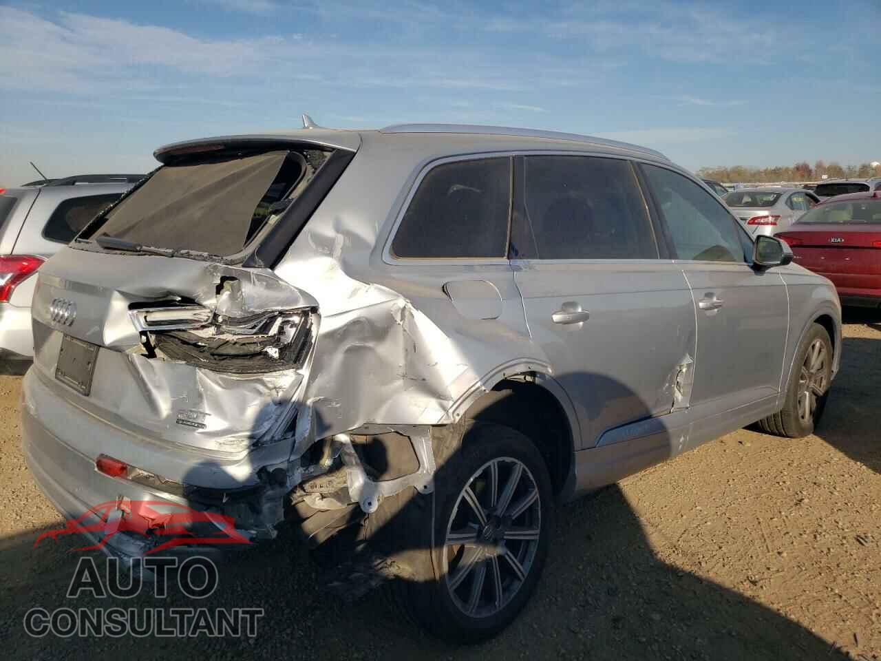 AUDI Q7 2017 - WA1VABF76HD031867