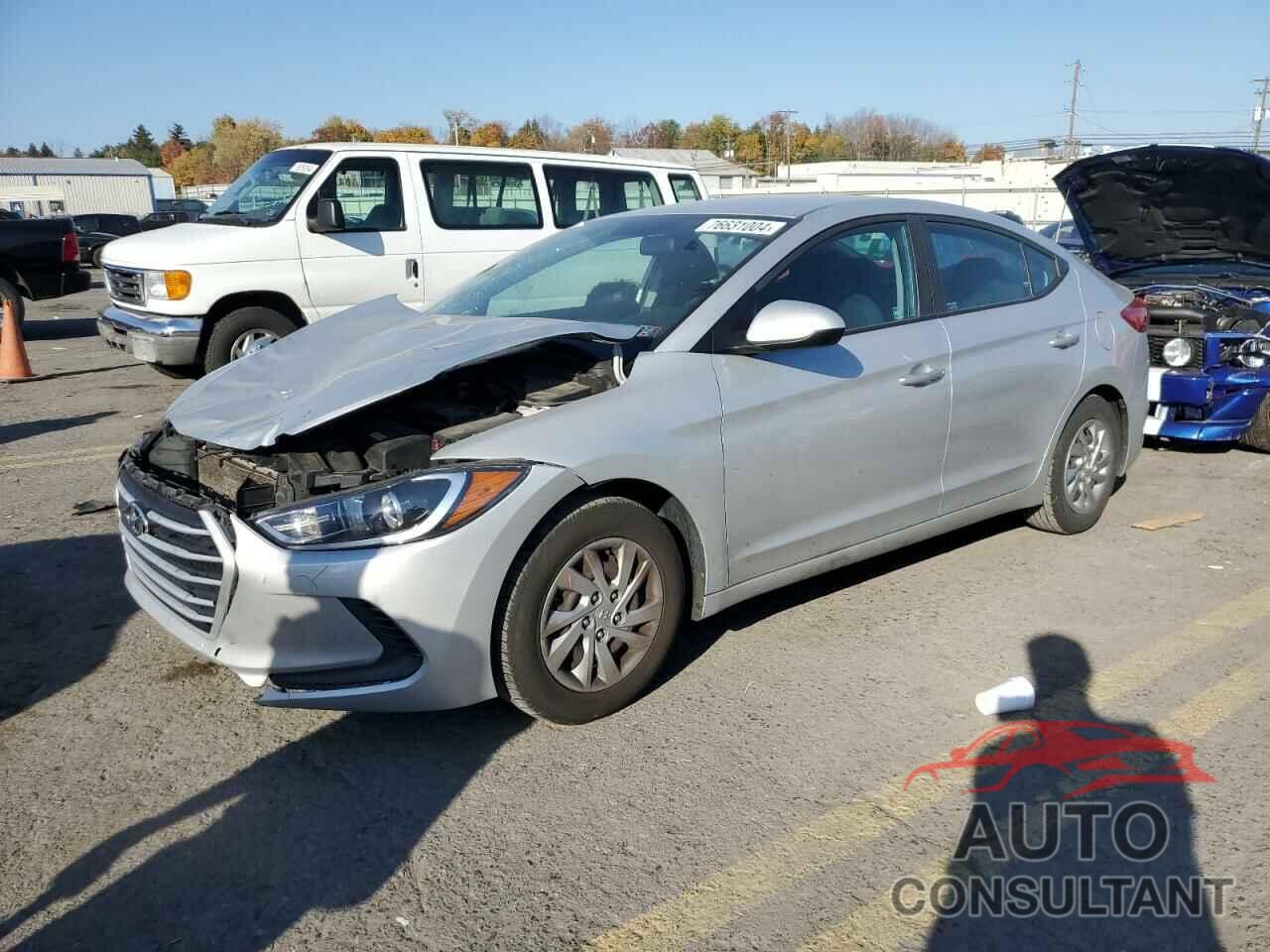 HYUNDAI ELANTRA 2018 - KMHD74LF8JU577367