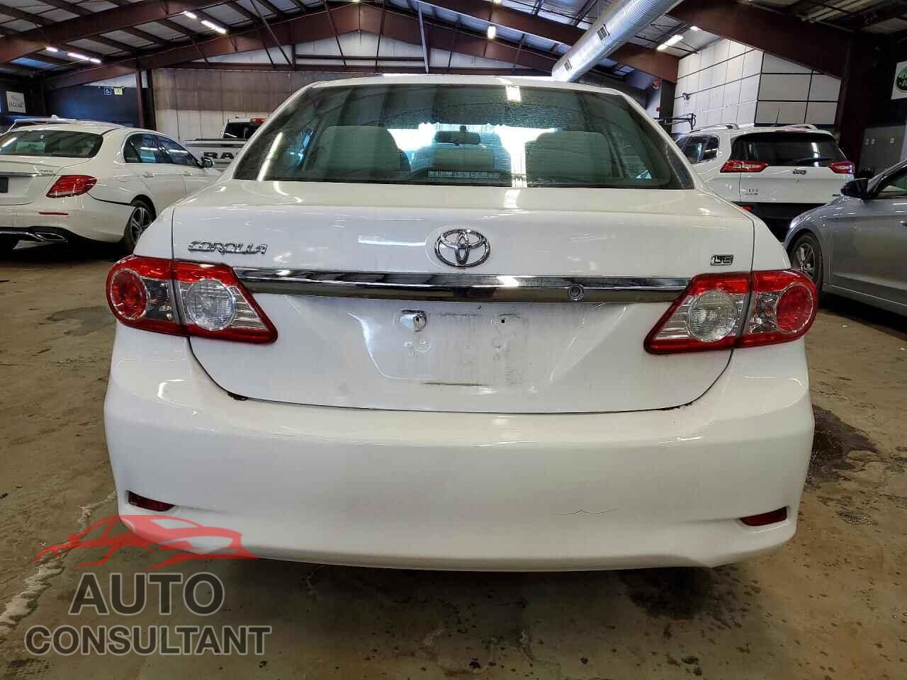 TOYOTA COROLLA 2011 - 2T1BU4EEXBC740446