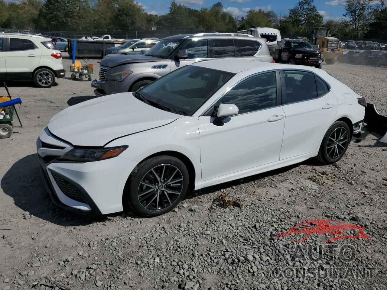 TOYOTA CAMRY 2024 - 4T1G11AK2RU919615
