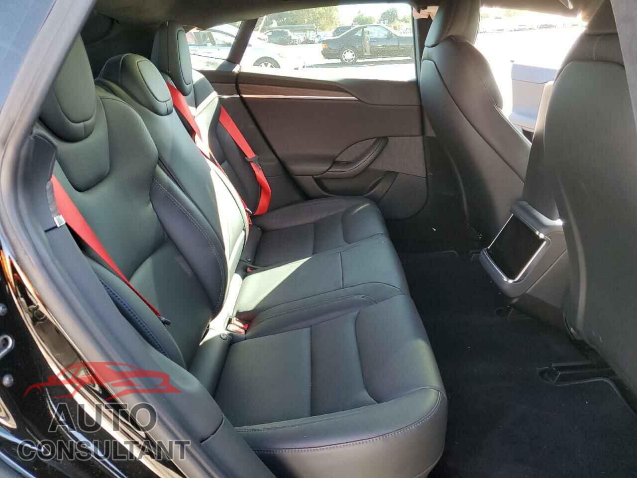 TESLA MODEL S 2021 - 5YJSA1E56MF443678