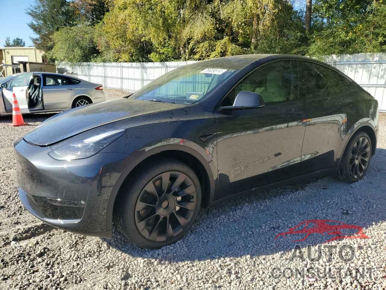 TESLA MODEL Y 2024 - 7SAYGAEE3RF117727