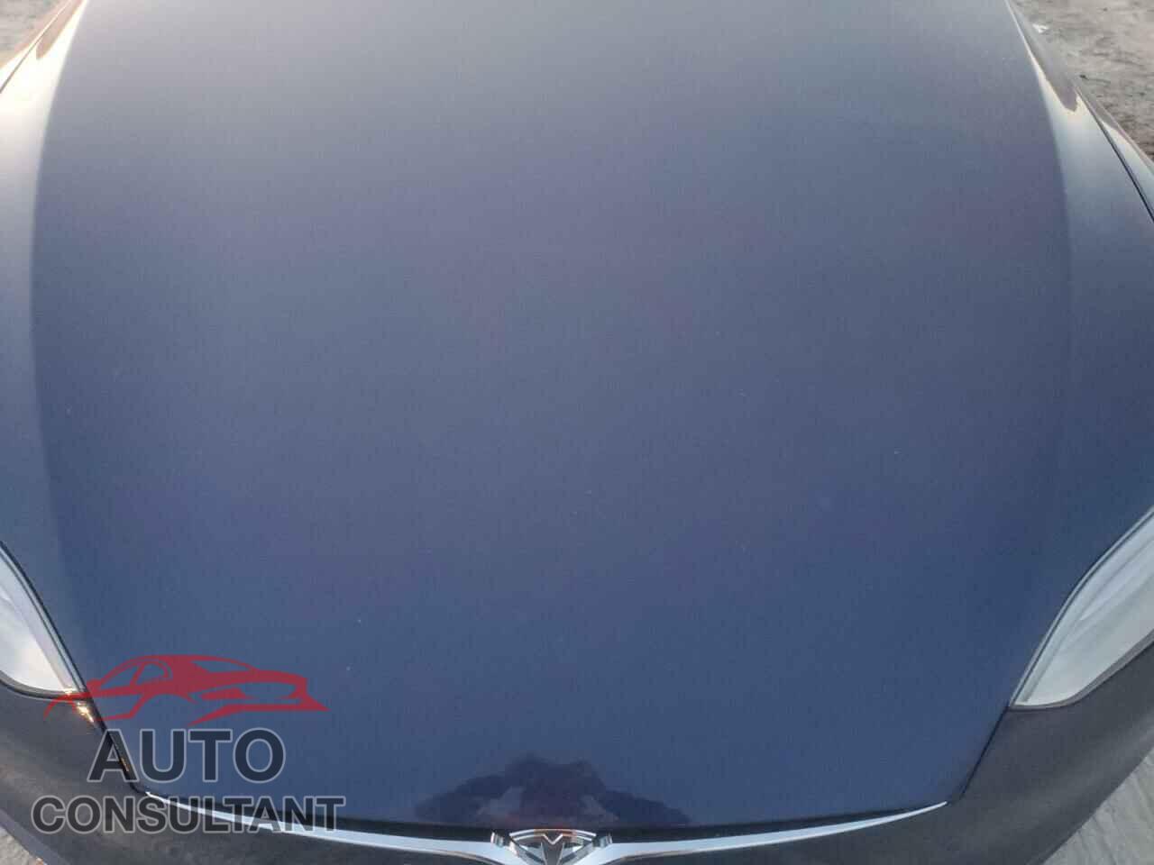 TESLA MODEL S 2017 - 5YJSA1E2XHF180221