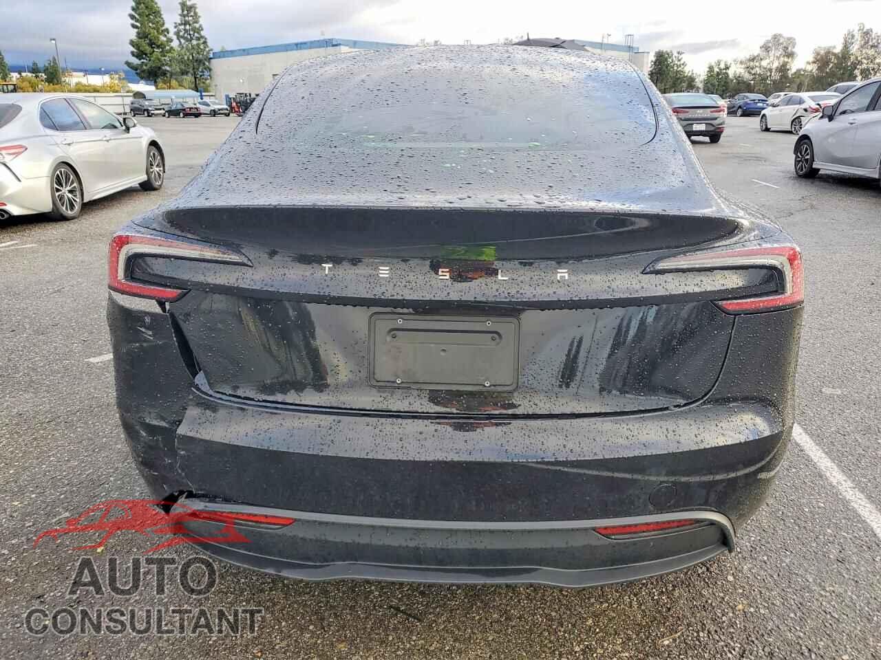 TESLA MODEL 3 2024 - 5YJ3E1EA4RF868703