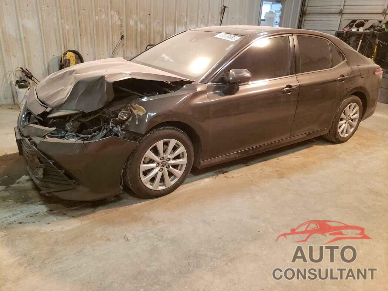 TOYOTA CAMRY 2018 - JTNB11HK2J3000806