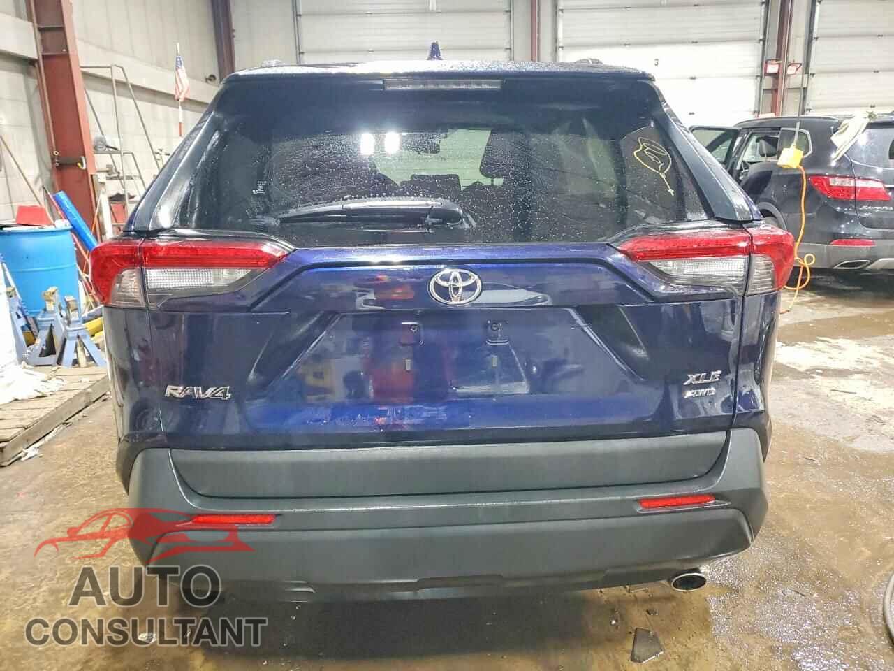 TOYOTA RAV4 2019 - JTMP1RFVXKD021470