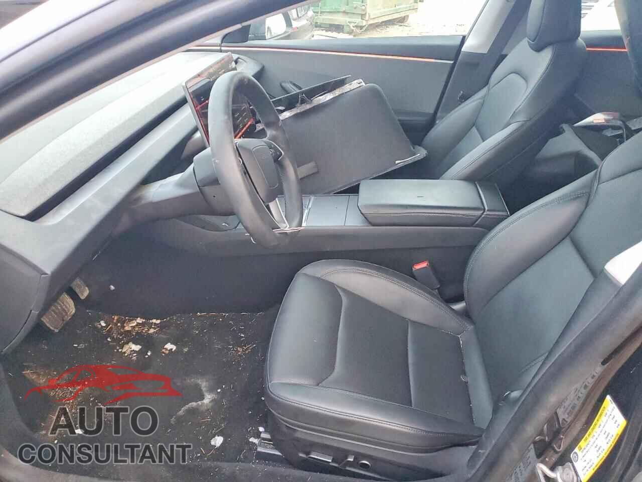 TESLA MODEL 3 2024 - 5YJ3E1EA7RF748507