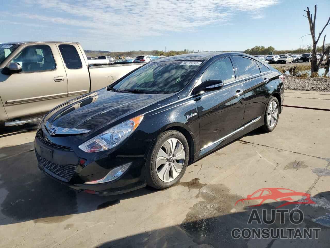 HYUNDAI SONATA 2015 - KMHEC4A40FA136813