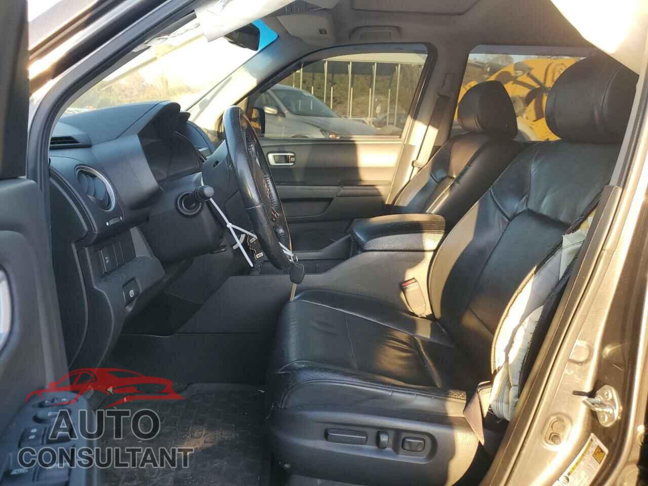 HONDA PILOT 2011 - 5FNYF4H52BB078812