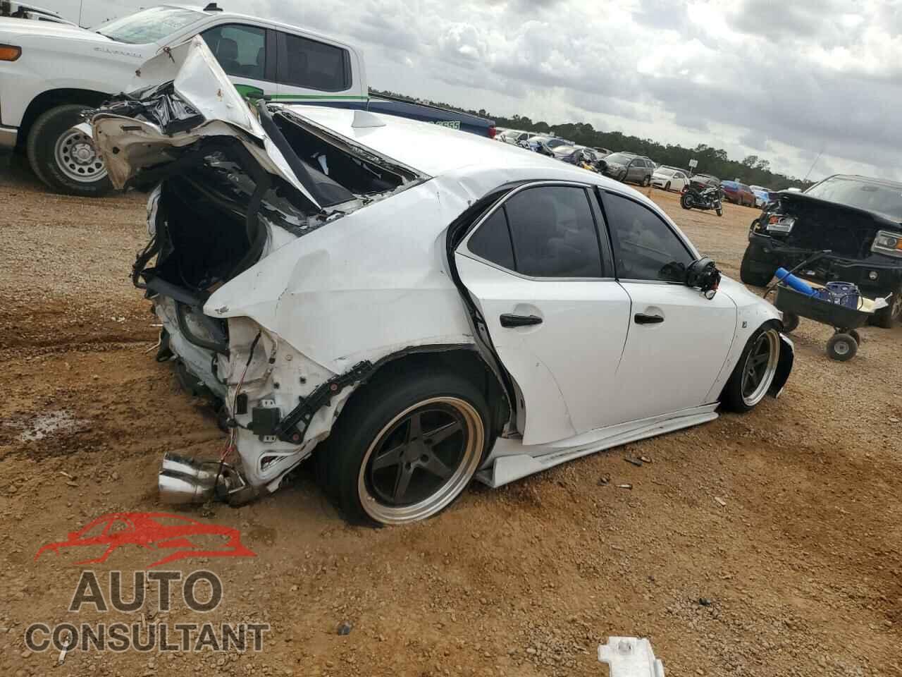 LEXUS IS 2015 - JTHBF1D2XF5068406