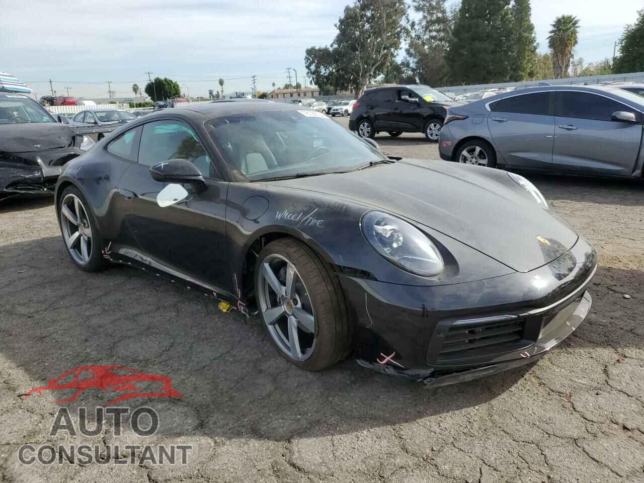 PORSCHE 911 2024 - WP0AA2A98RS207523
