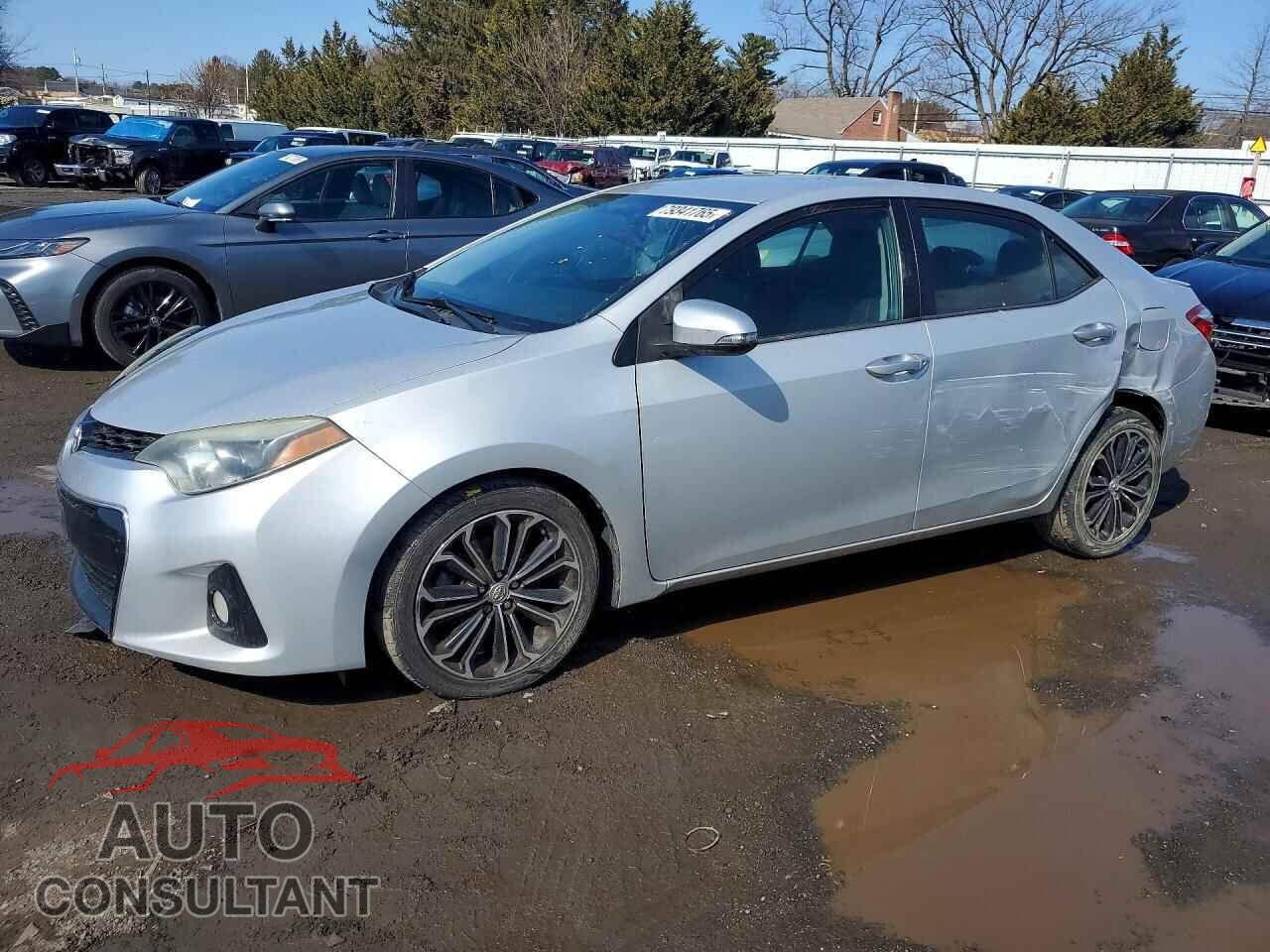 TOYOTA COROLLA 2015 - 2T1BURHE7FC425795