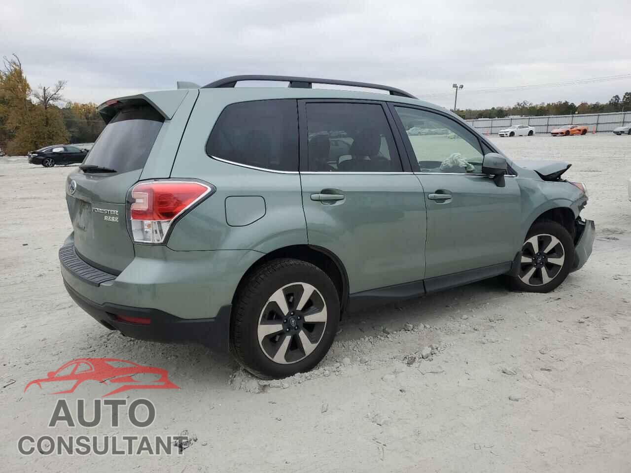 SUBARU FORESTER 2017 - JF2SJAJC7HH472599