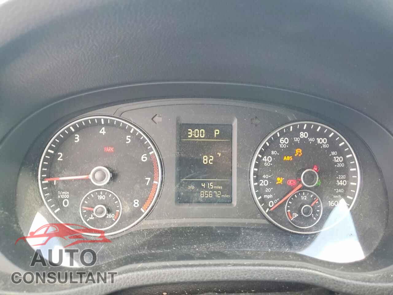VOLKSWAGEN PASSAT 2012 - 1VWAH7A35CC025149