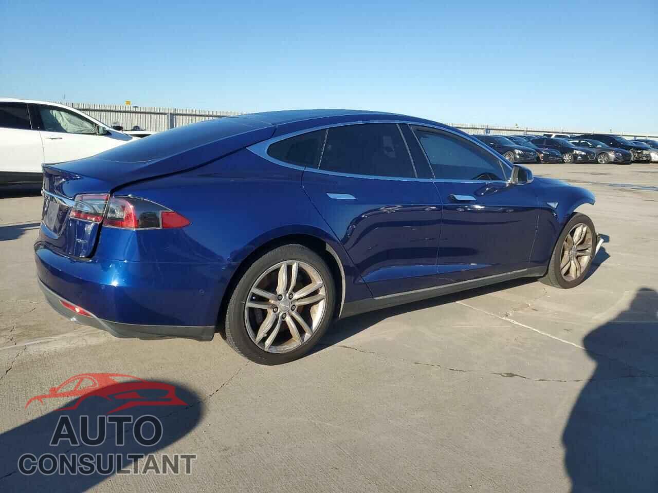 TESLA MODEL S 2016 - 5YJSA1E2XGF130269