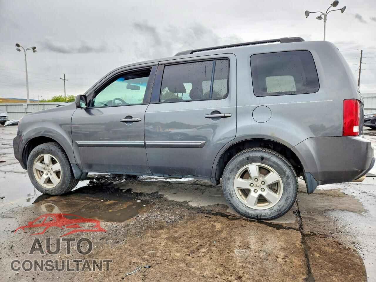 HONDA PILOT 2011 - 5FNYF4H57BB060032