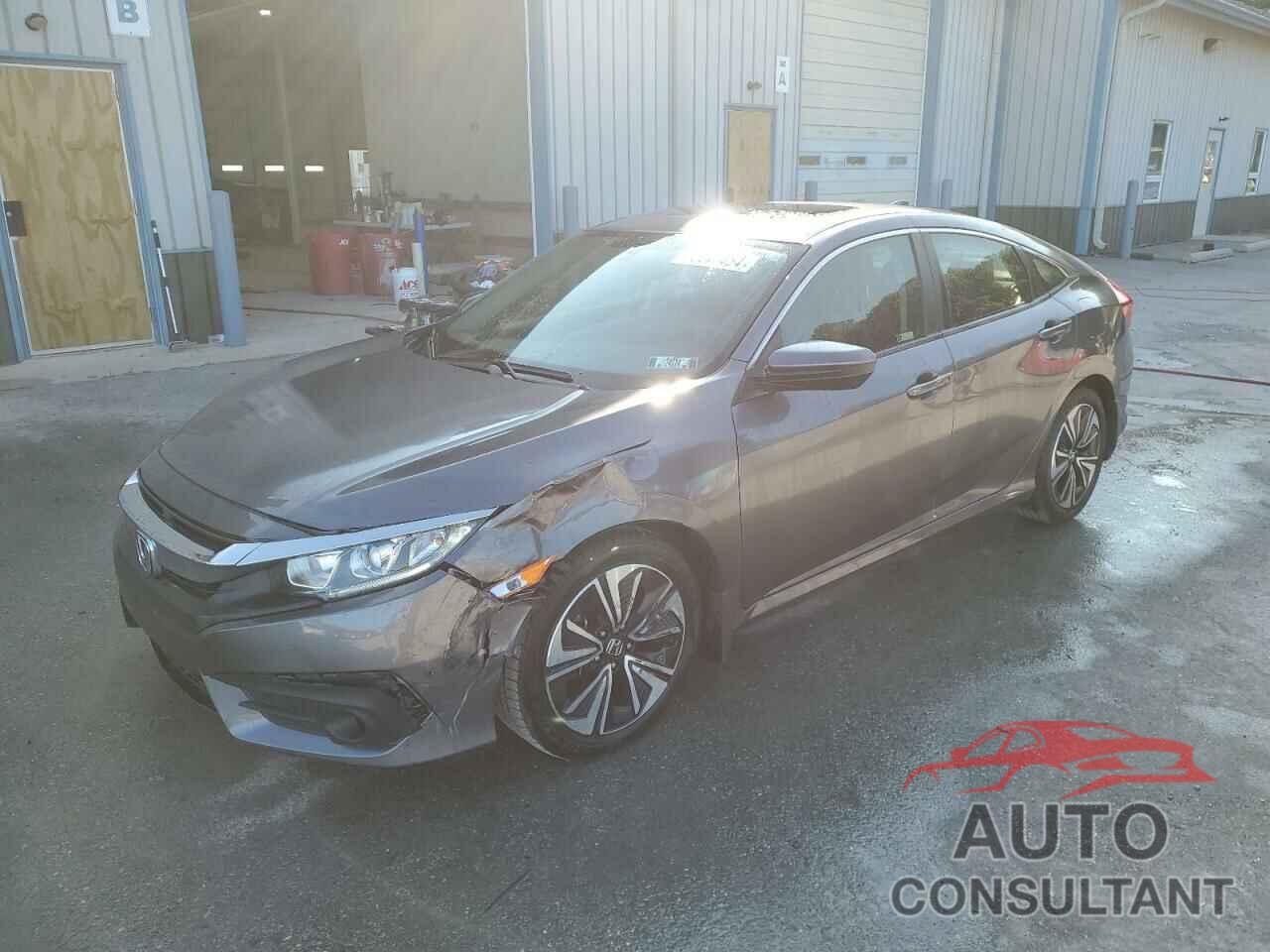 HONDA CIVIC 2018 - JHMFC1F30JX017624