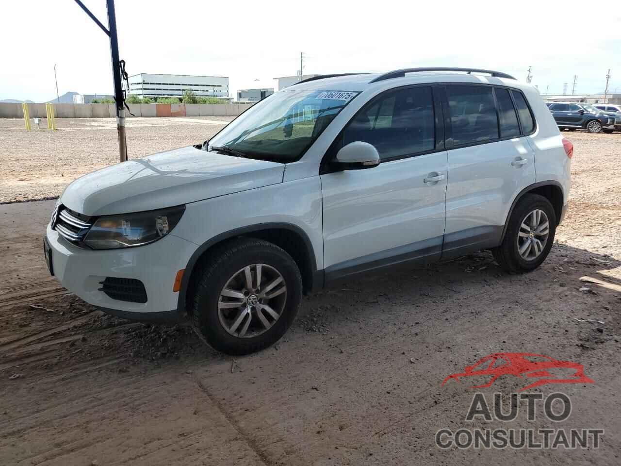 VOLKSWAGEN TIGUAN 2015 - WVGAV7AX7FW613437