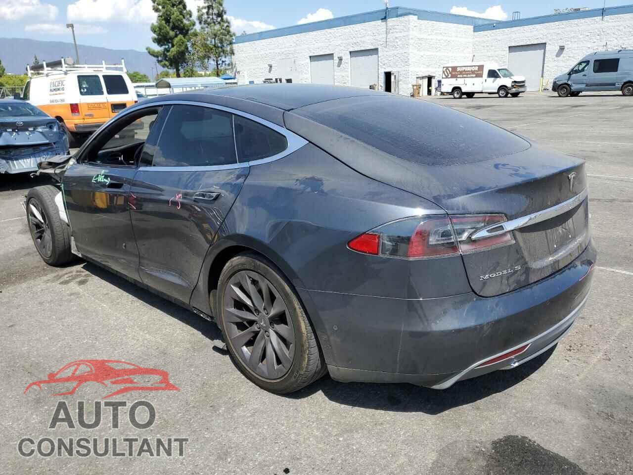TESLA MODEL S 2015 - 5YJSA1E20FF111891
