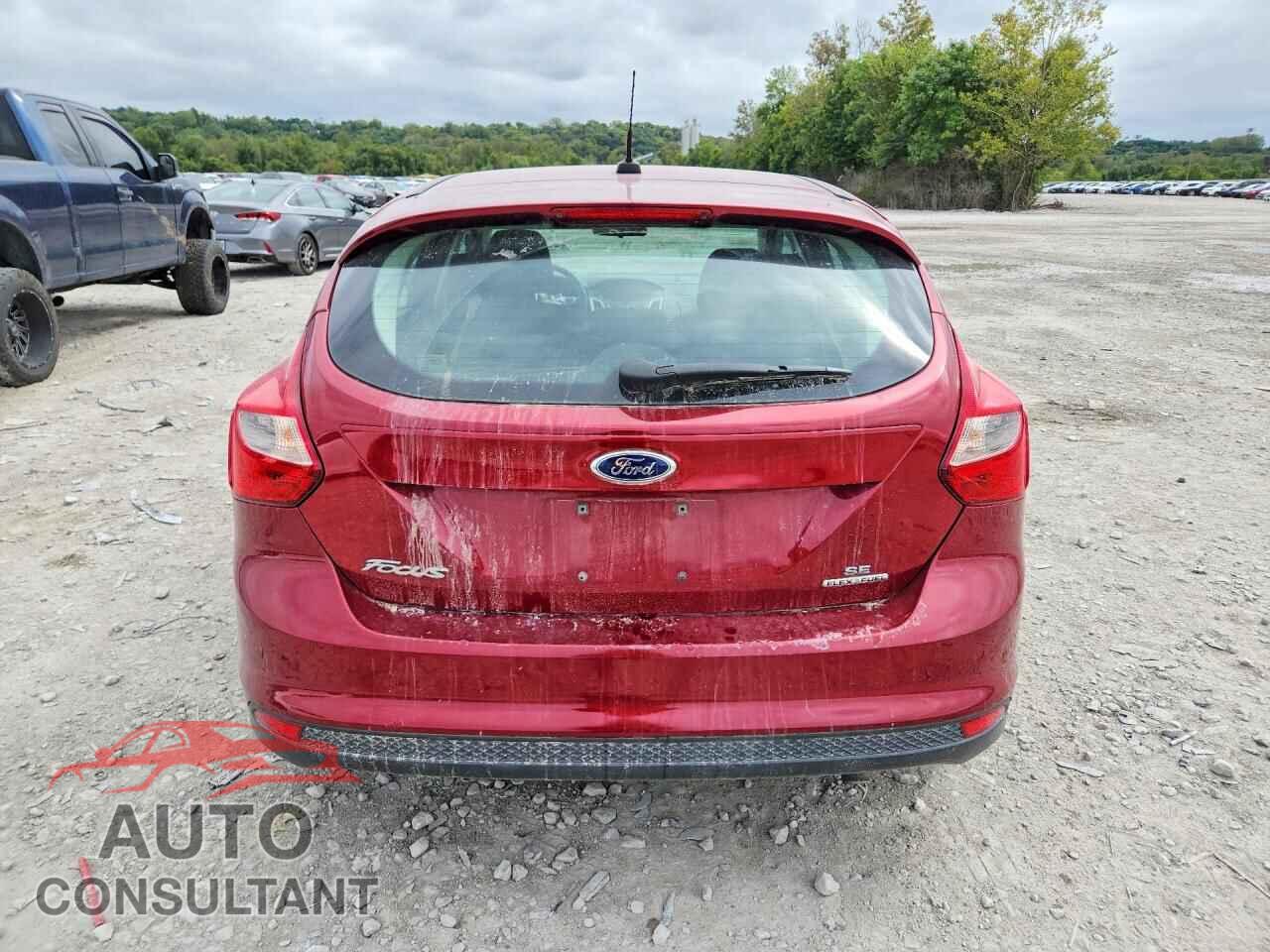 FORD FOCUS 2014 - 1FADP3K21EL218697