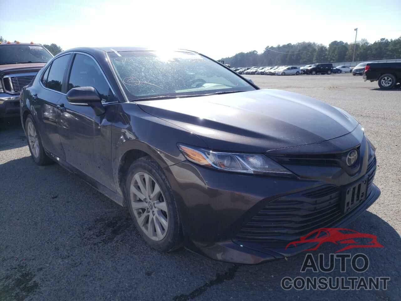 TOYOTA CAMRY 2018 - 4T1B11HKXJU059192