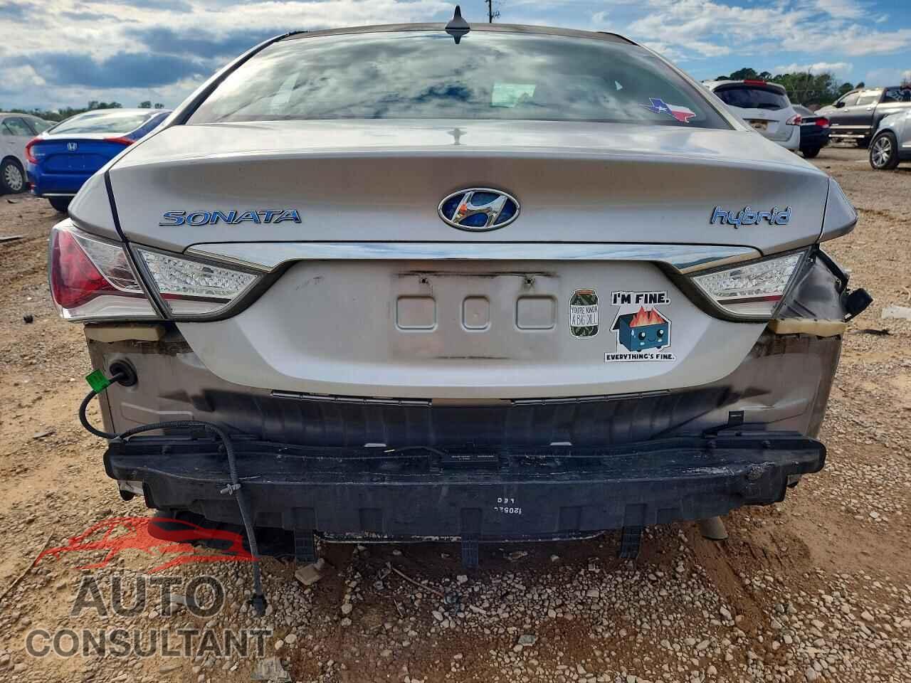 HYUNDAI SONATA 2012 - KMHEC4A44CA037844