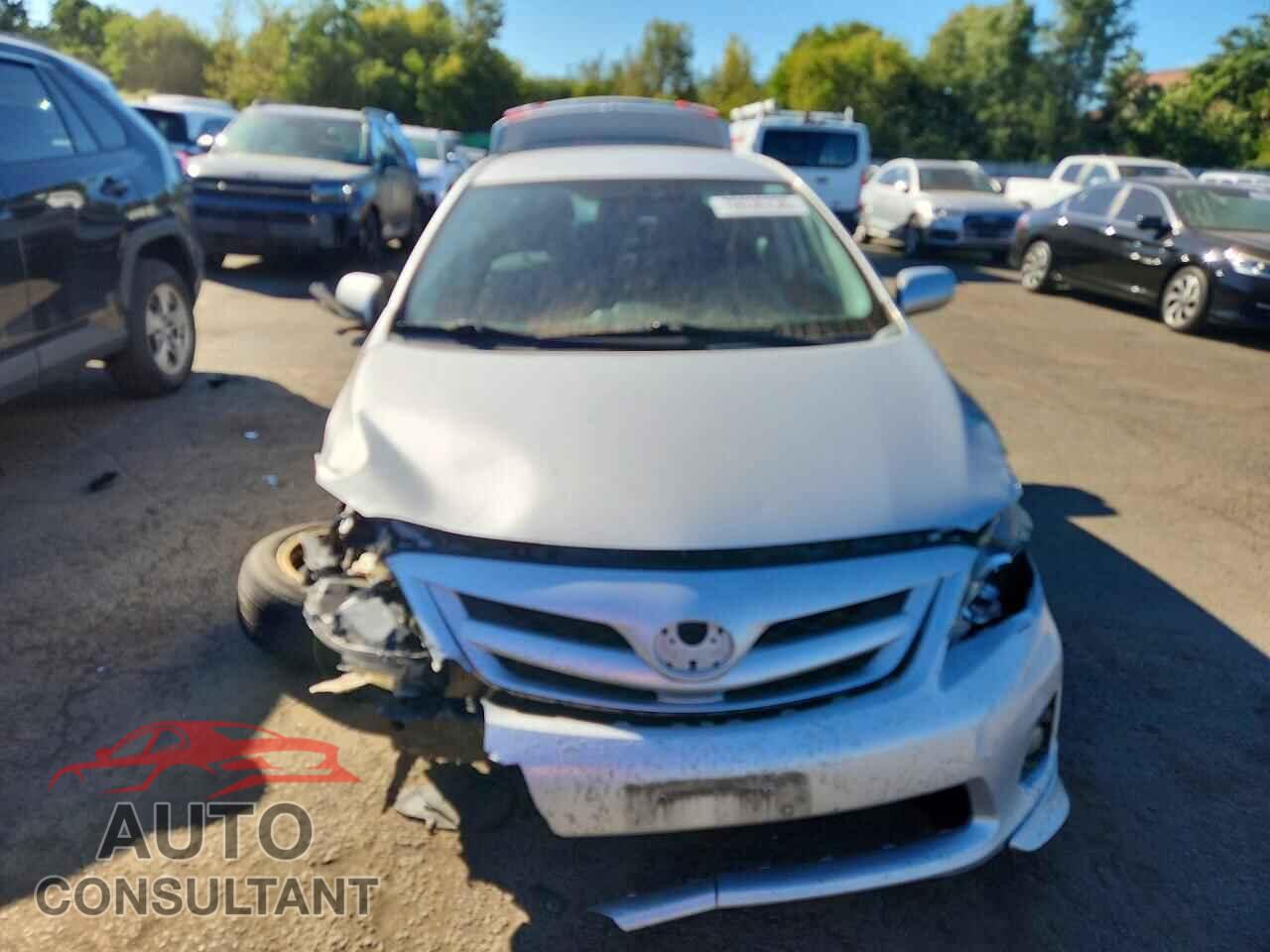 TOYOTA COROLLA 2013 - 2T1BU4EE2DC077988