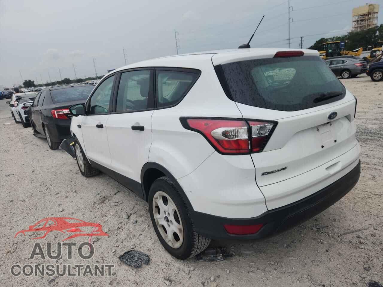 FORD ESCAPE 2017 - 1FMCU0F76HUC37291