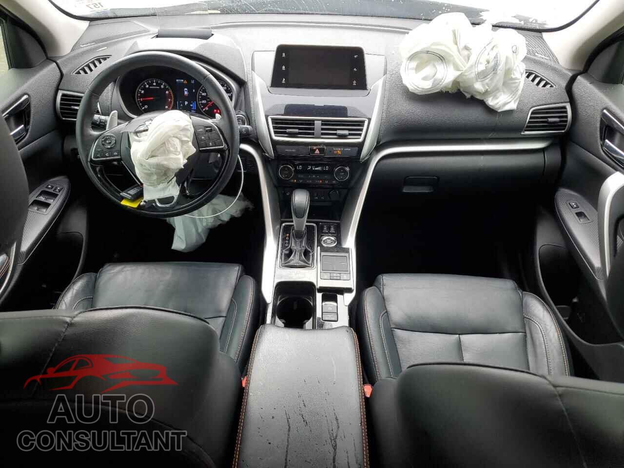 MITSUBISHI ECLIPSE 2018 - JA4AT5AA6JZ042082