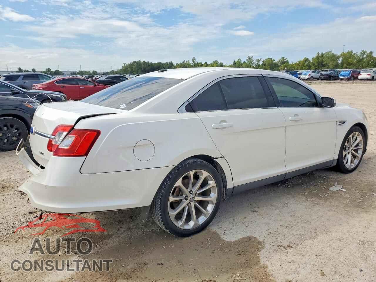 FORD TAURUS 2011 - 1FAHP2EW4BG177397