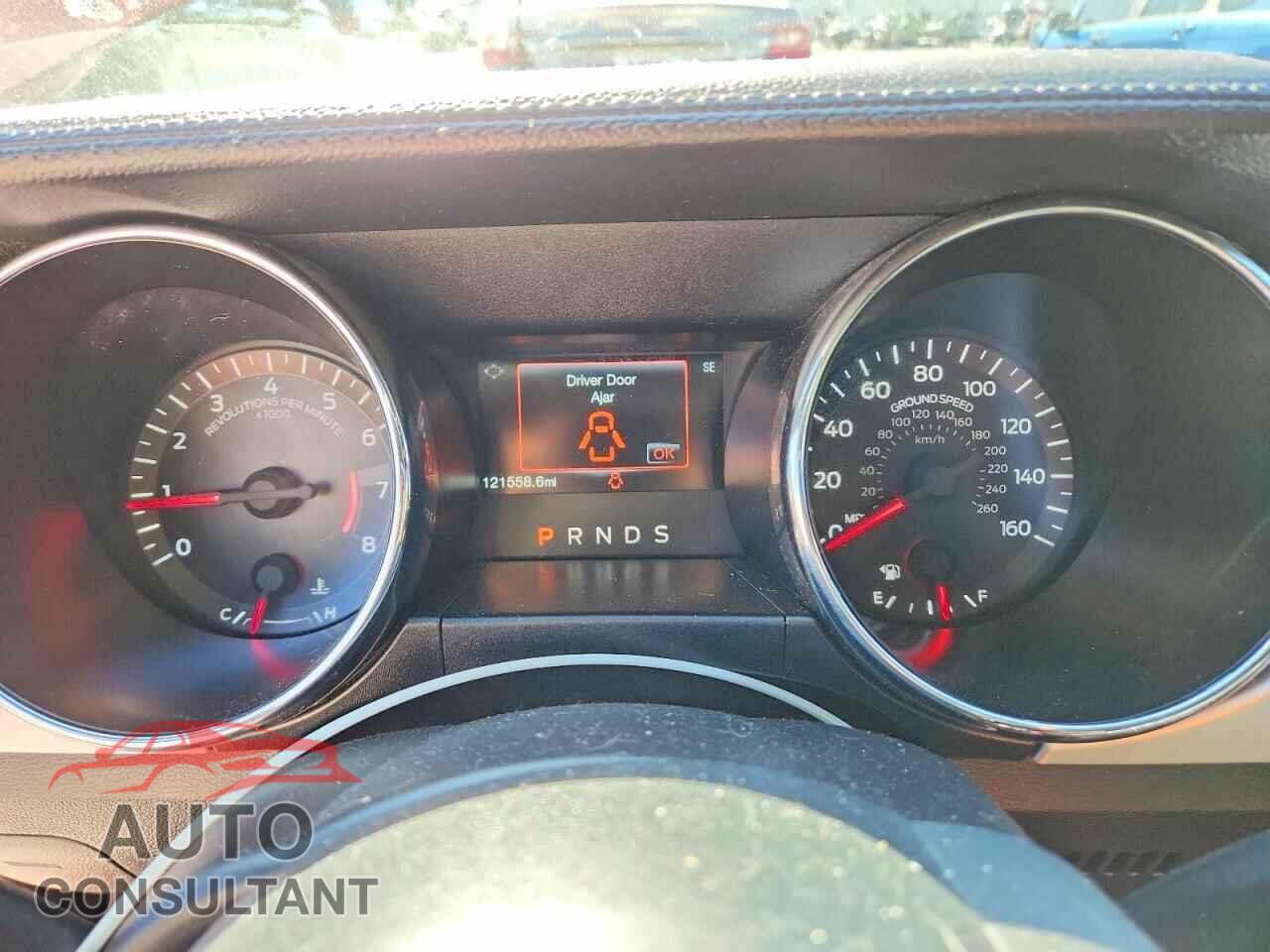 FORD MUSTANG 2015 - 1FA6P8TH2F5352844