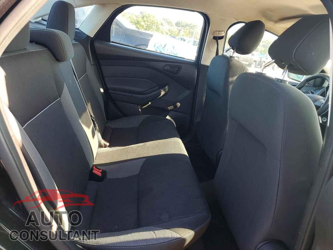 FORD FOCUS 2014 - 1FADP3E29EL124501