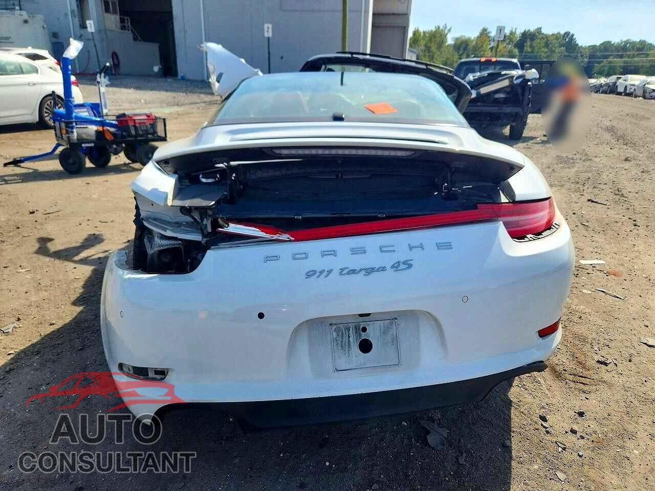 PORSCHE 911 2015 - WP0BB2A98FS135025