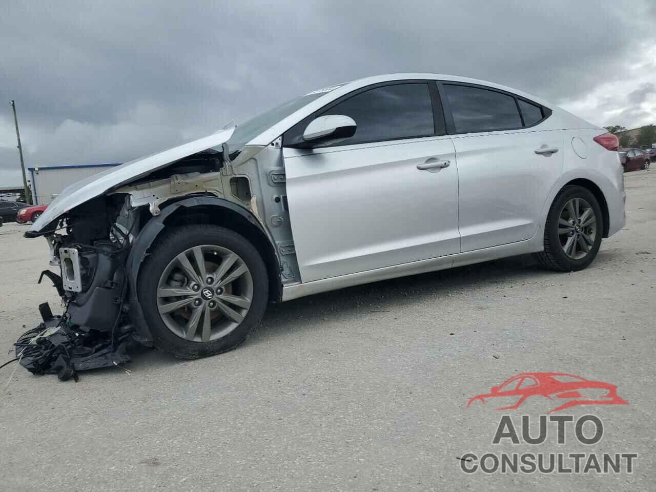 HYUNDAI ELANTRA 2018 - 5NPD84LF0JH214542