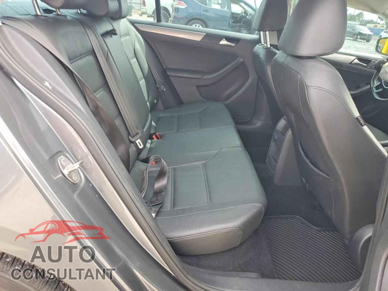 VOLKSWAGEN JETTA 2017 - 3VWDB7AJ2HM298309