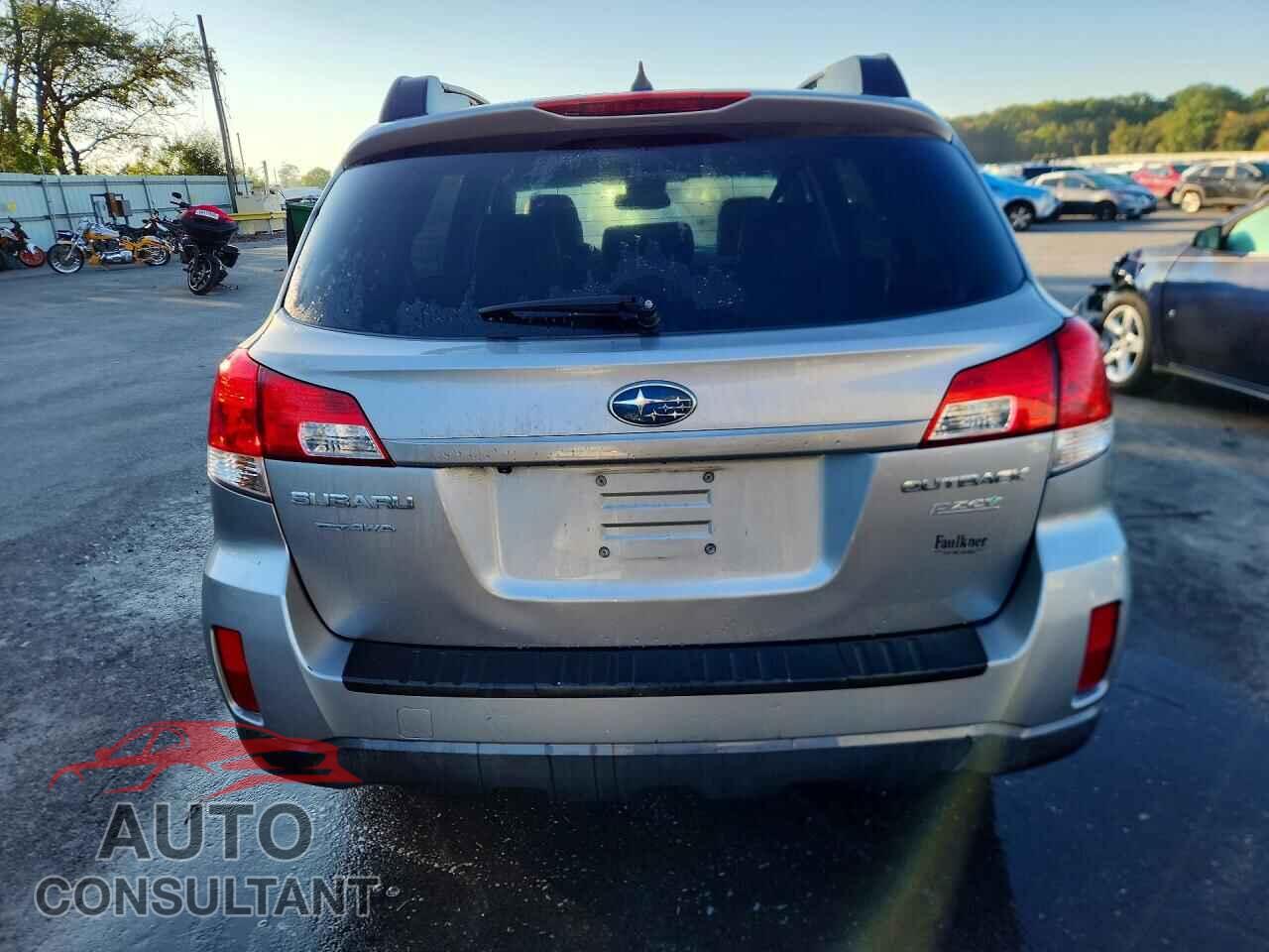 SUBARU OUTBACK 2011 - 4S4BRBKC8B3359093