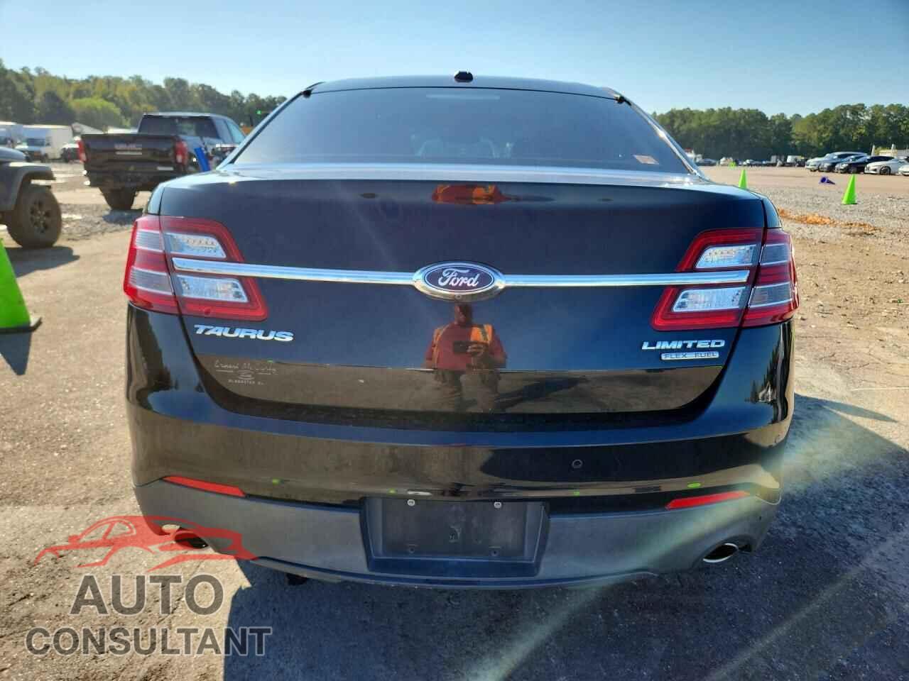 FORD TAURUS 2017 - 1FAHP2F85HG113393
