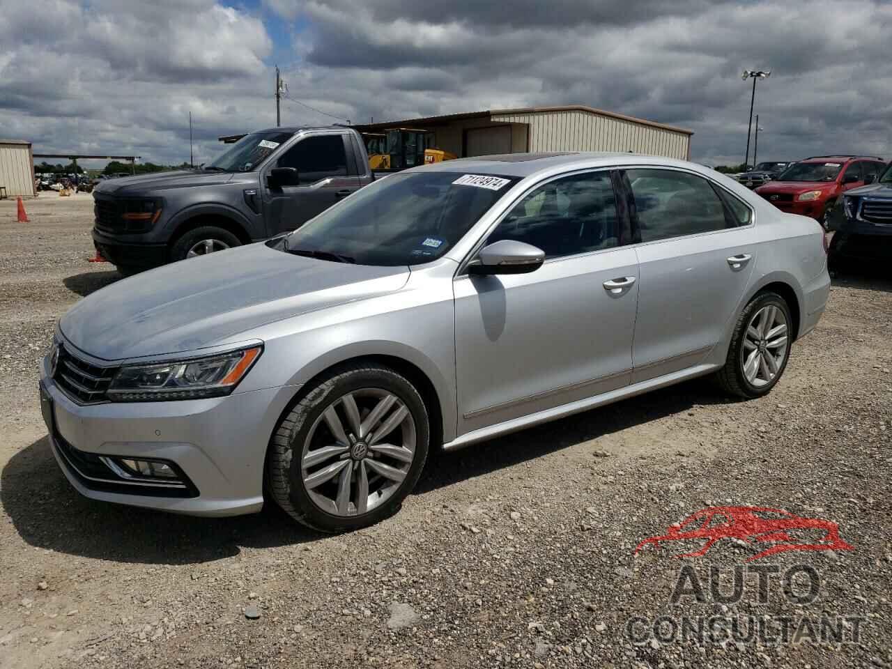 VOLKSWAGEN PASSAT 2017 - 1VWGT7A38HC023685