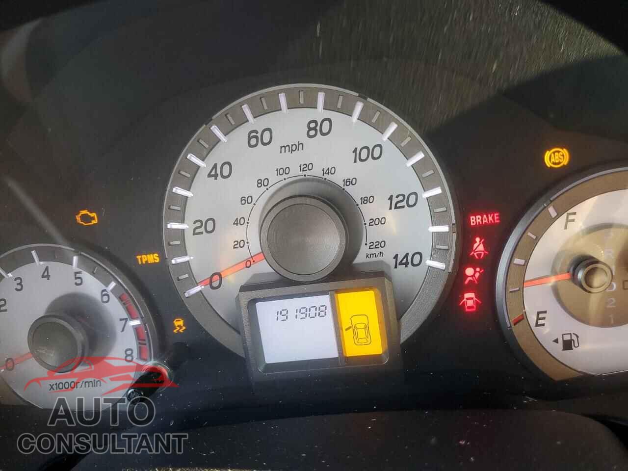 HONDA PILOT 2013 - 5FNYF4H21DB083721