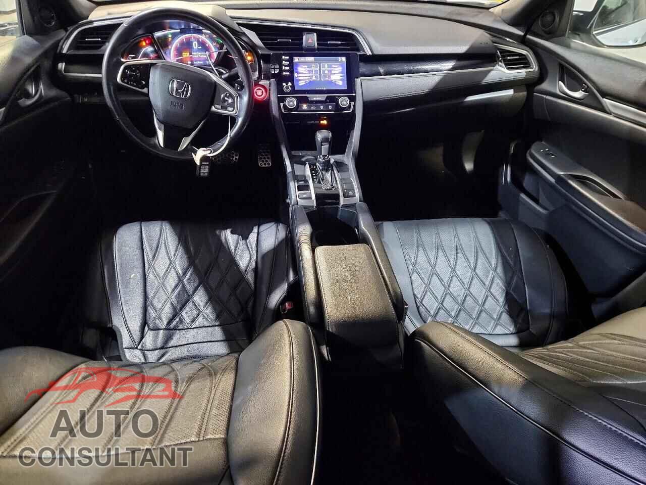 HONDA CIVIC 2019 - 2HGFC2F88KH531487