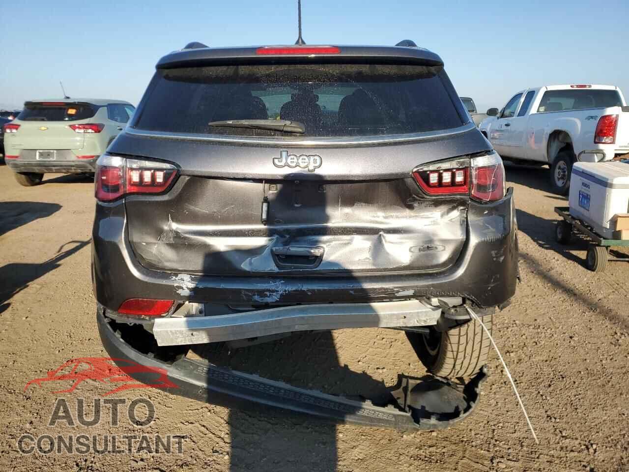 JEEP COMPASS 2018 - 3C4NJDBB8JT144313