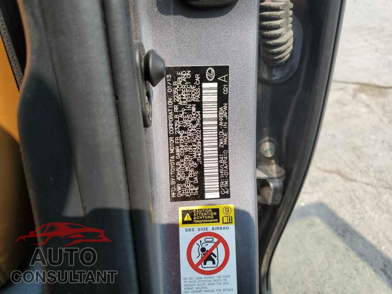 LEXUS CT 200 2013 - JTHKD5BH2D2139634