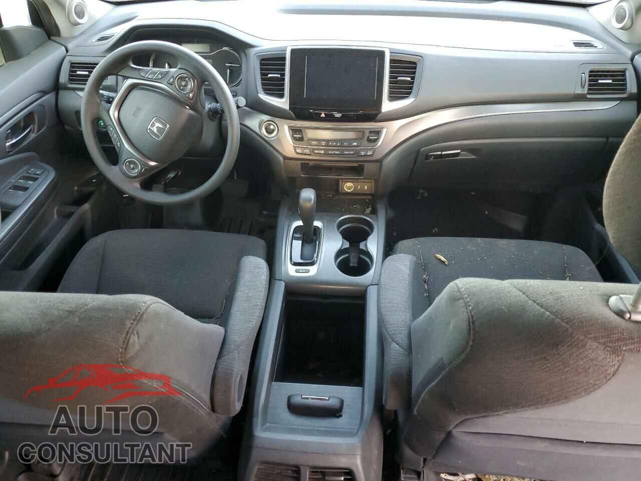 HONDA PILOT 2017 - 5FNYF6H36HB031401