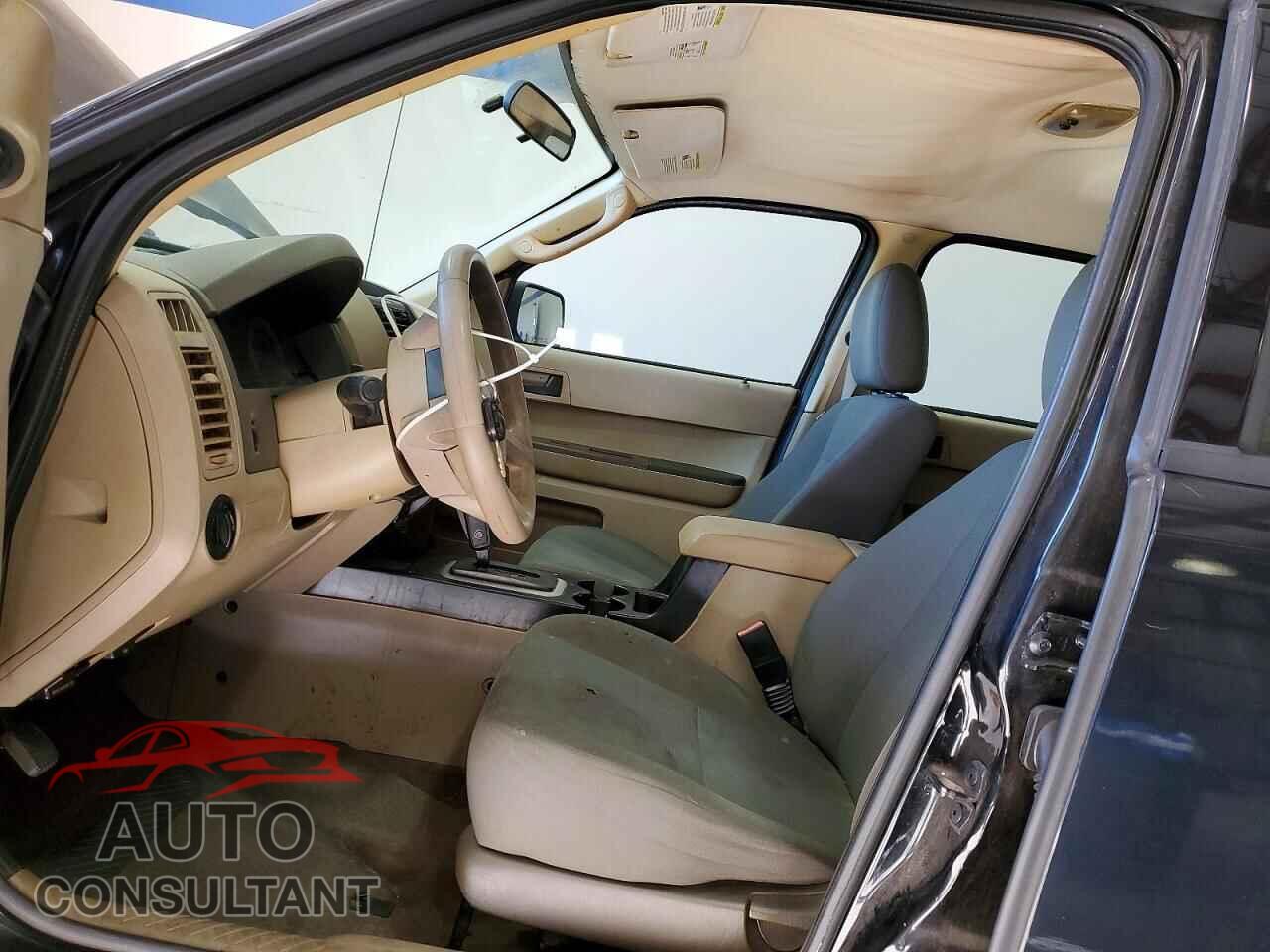 FORD ESCAPE 2009 - 1FMCU02739KC46811