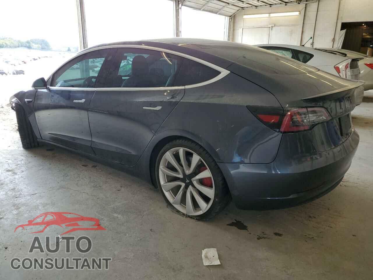 TESLA MODEL 3 2019 - 5YJ3E1EB3KF413727