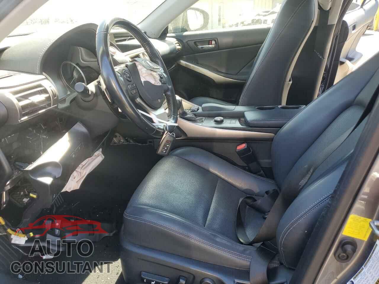 LEXUS IS 2016 - JTHBA1D20G5014435