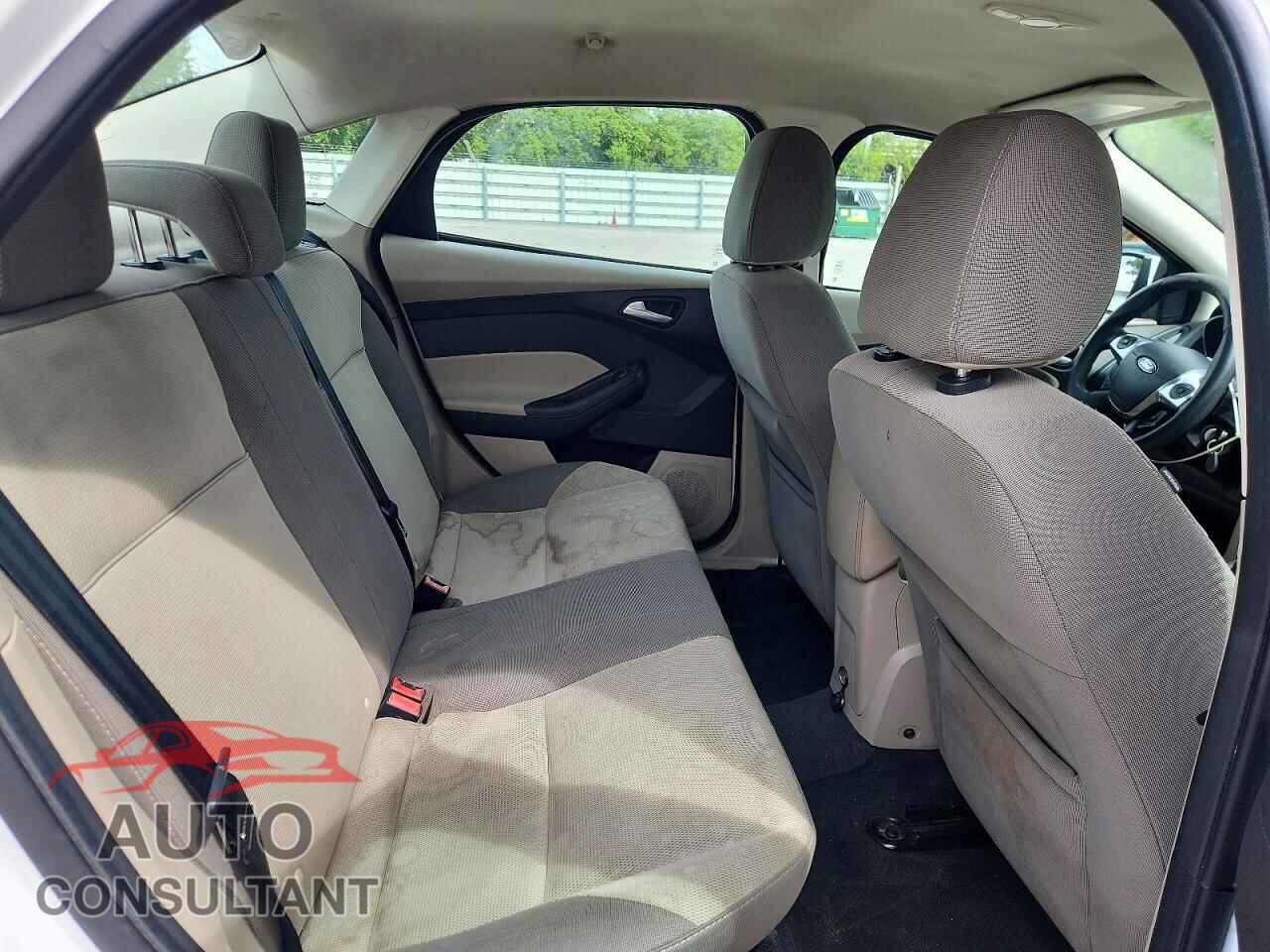 FORD FOCUS 2013 - 1FADP3F2XDL159349