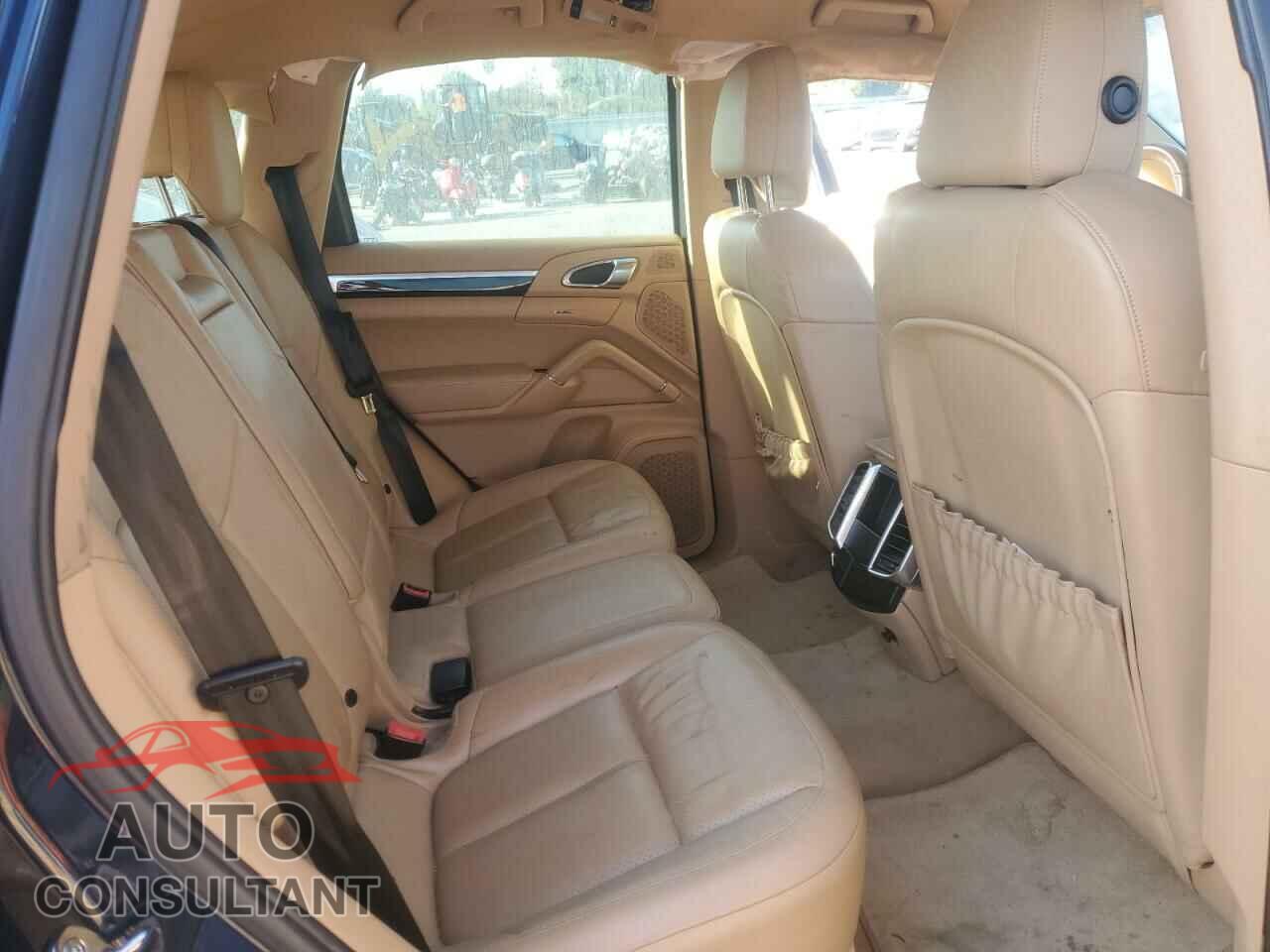 PORSCHE CAYENNE 2012 - WP1AA2A23CLA01111