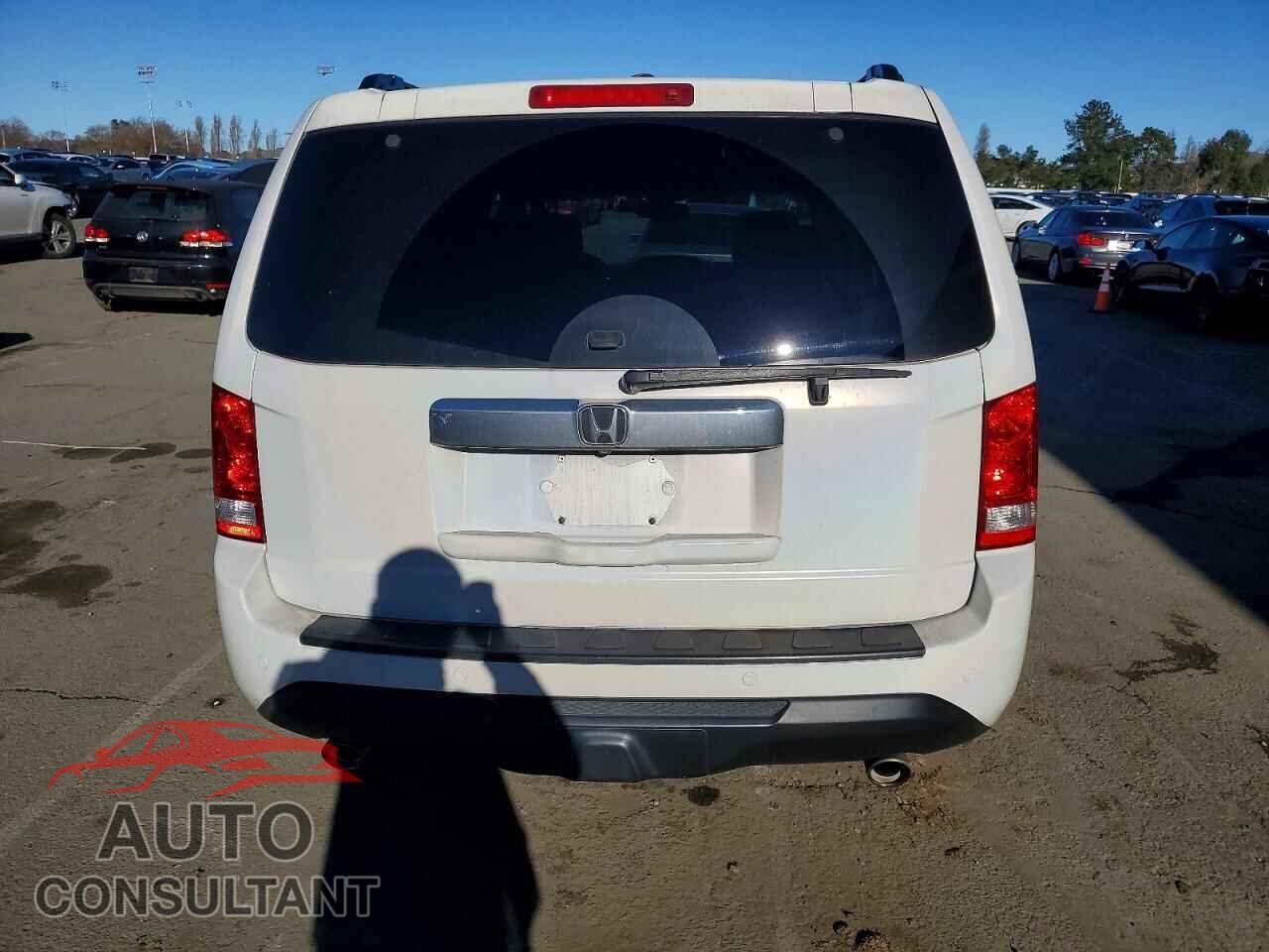 HONDA PILOT 2012 - 5FNYF4H97CB044126
