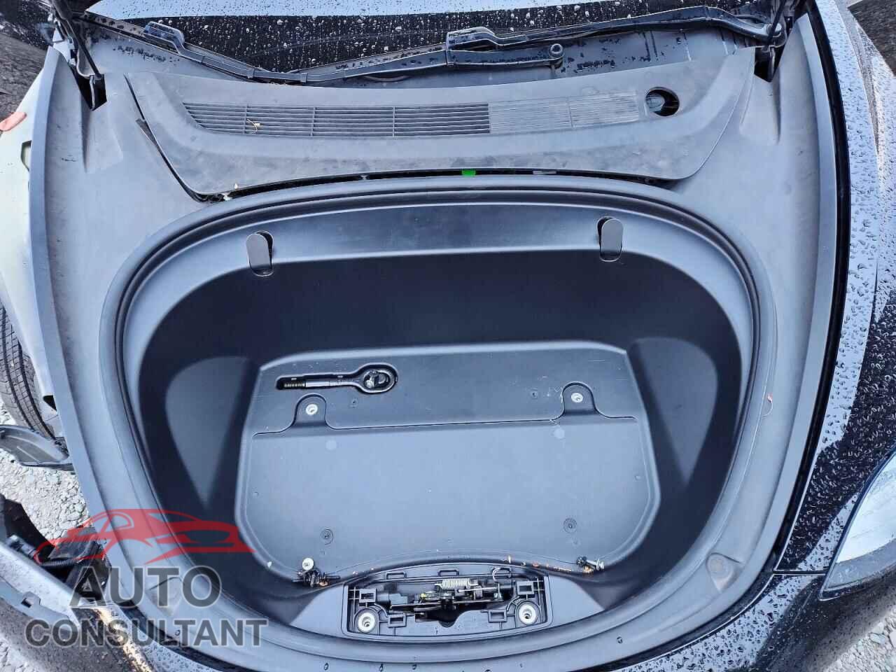 TESLA MODEL 3 2019 - 5YJ3E1EA0KF425728